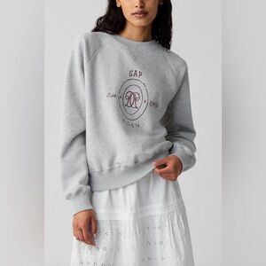 Gap x DÔEN Logo Sweatshirt in Grey - XS
